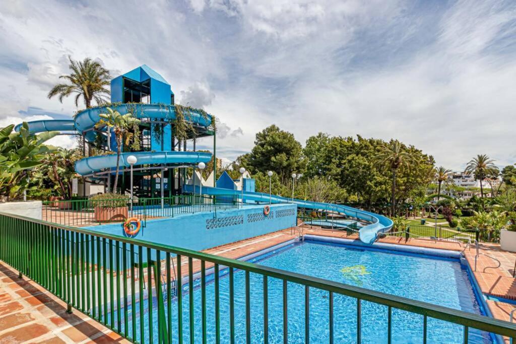 797 Holiday Rentals- Precioso Piso Con Vistas Al Jardin En Benalbeach Benalmádena Buitenkant foto