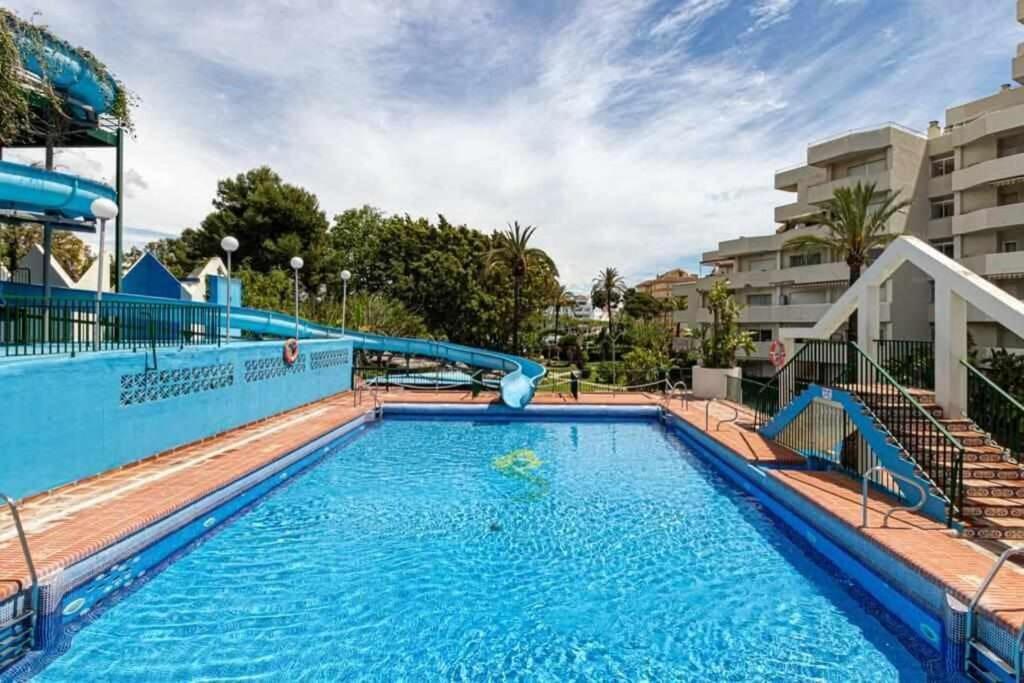 797 Holiday Rentals- Precioso Piso Con Vistas Al Jardin En Benalbeach Benalmádena Buitenkant foto